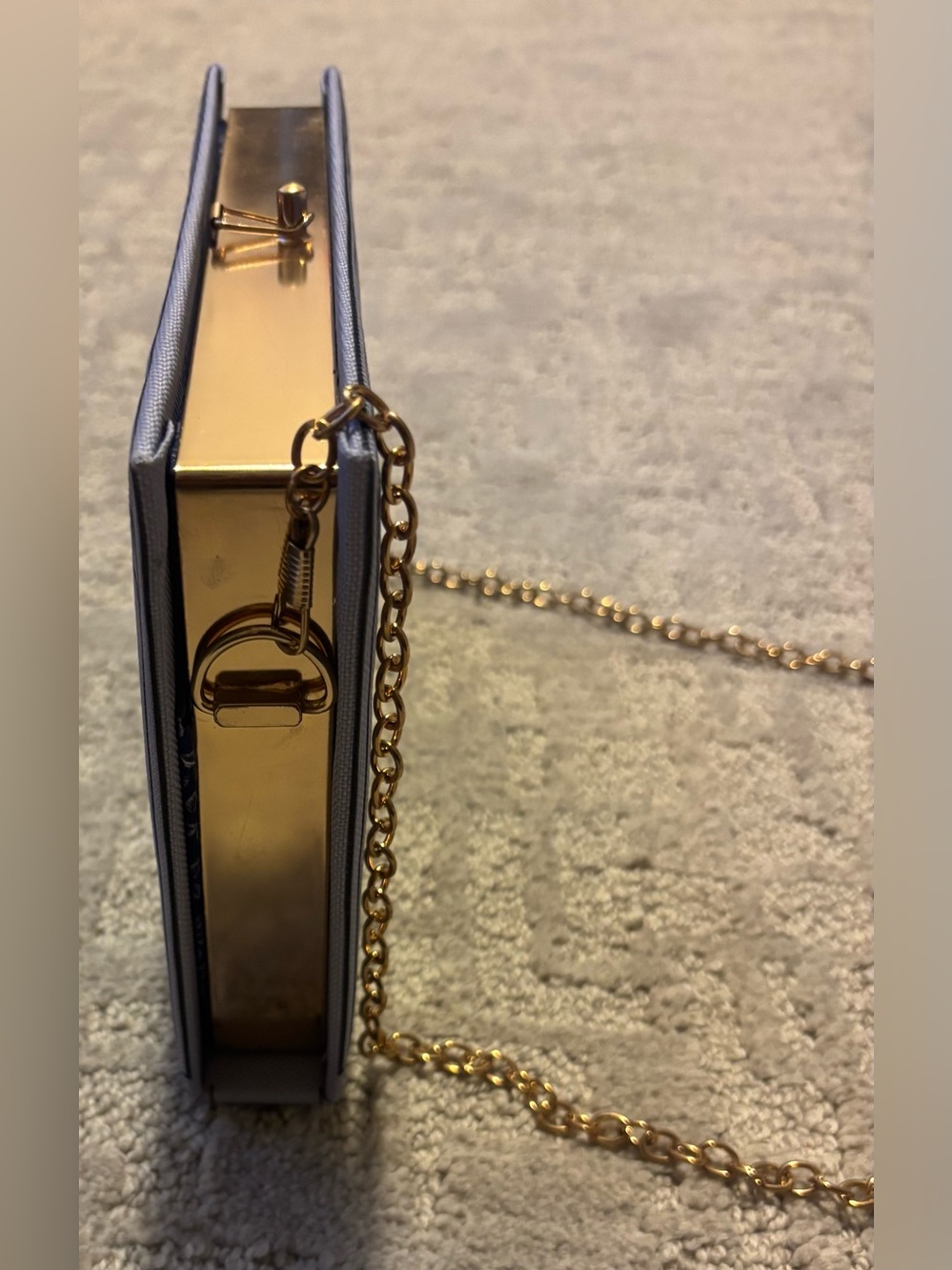 LET THEM EAT CAKE - VANITY FAIR BOOK PURSE - Picture 3 of 12